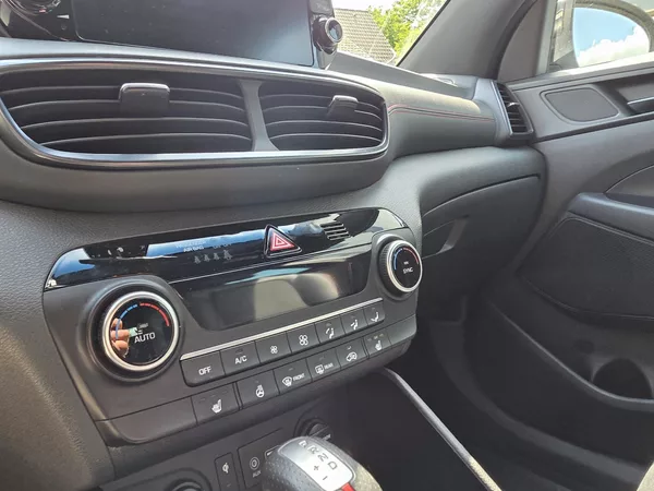 Hyundai Tucson 1.6-N-LINE-4x4-TOP STAV - foto 20
