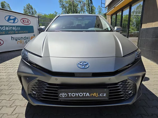 Toyota Camry 2.5-HEV-ZÁRUKA-1.MAJ-FOLIE