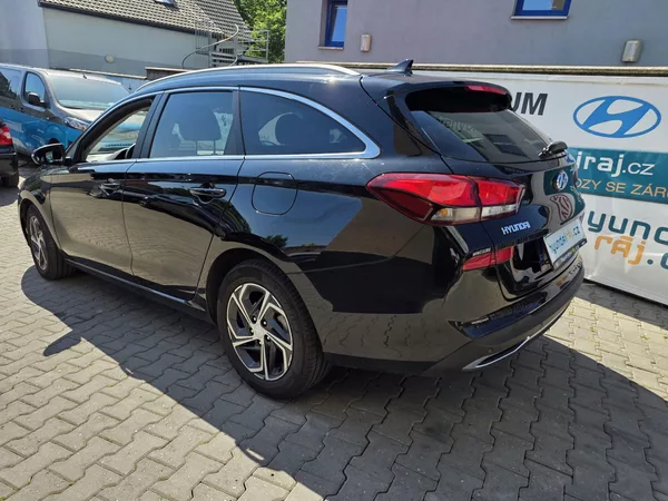 Hyundai i30 1.0-AUTOMAT-KAMERA-TEMPOMAT - foto 5