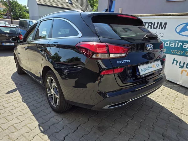Hyundai i30 1.0-AUTOMAT-KAMERA-TEMPOMAT - foto 6