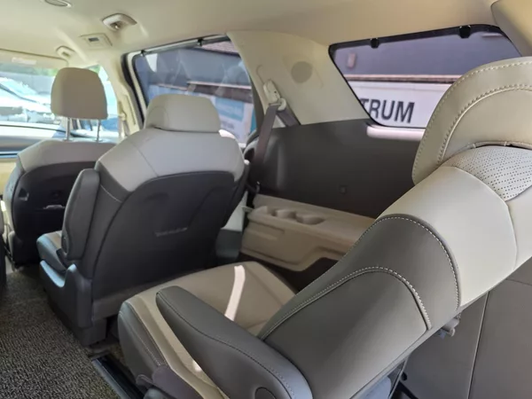 Kia Carnival 1.6-HEV-AUTOMAT-6+3MÍSTA - foto 30