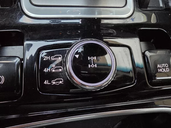 SsangYong Rexton 2.2-4x4-TAŽNÉ 3t-AUTOMAT - foto 4