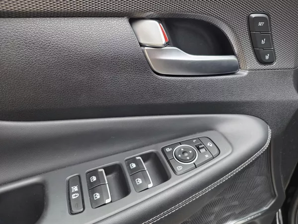 Hyundai Santa Fe 2.2-PREMIUM-AUTOMAT-KŮŽE - foto 16