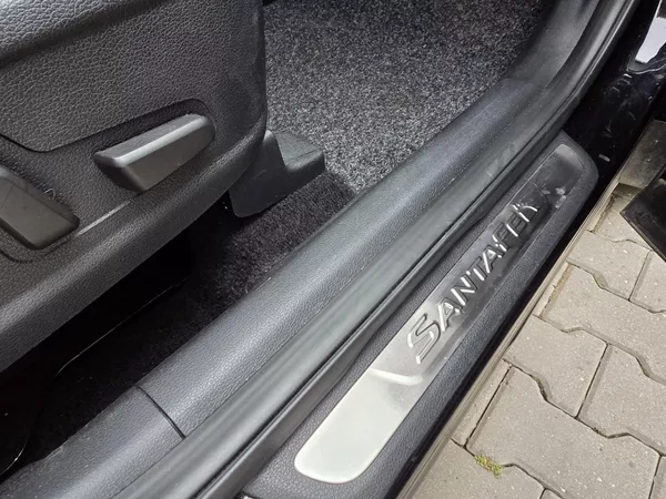 Hyundai Santa Fe 2.2-PREMIUM-AUTOMAT-KŮŽE - foto 9