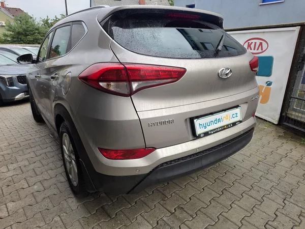 Hyundai Tucson 1.7-1MAJ.-TOP STAV-NAVI-KAMERA - foto 10