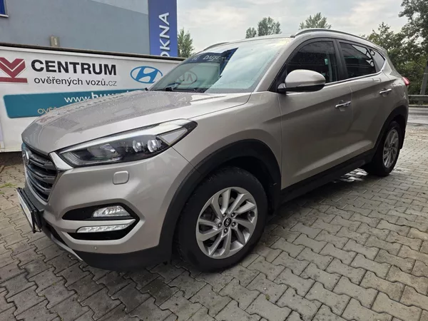 Hyundai Tucson 1.7-1MAJ.-TOP STAV-NAVI-KAMERA - foto 4