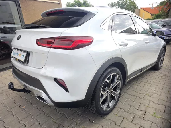 Kia XCeed 1.6-PLUG-IN HYBRID-1.MAJITEL - foto 8