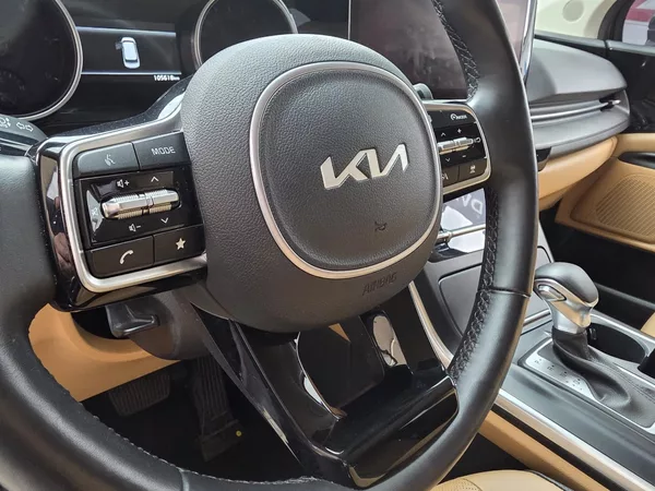 Kia Carnival 2.2-9 míst-SKLADEM - foto 38