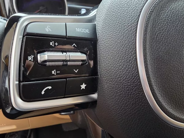Kia Carnival 2.2-9 míst-SKLADEM - foto 39