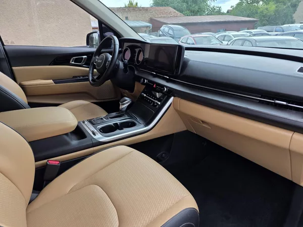 Kia Carnival 2.2-9 míst-SKLADEM - foto 49