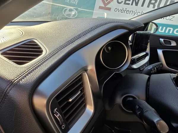 Kia Ceed 1.5-V ZÁRUCE-AUTOMAT - foto 21