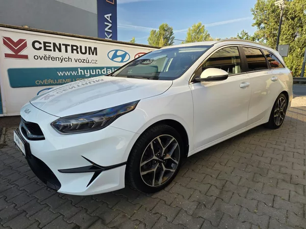 Kia Ceed 1.5-V ZÁRUCE-AUTOMAT - foto 6