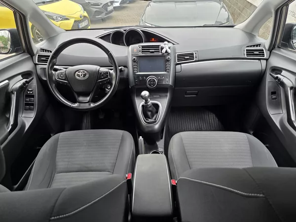 Toyota Verso 1.8-2+3SEDAD.NÍZKÉ KM-TOP STAV - foto 4