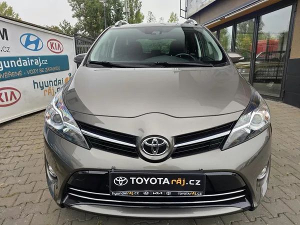 Toyota Verso 1.8-2+3SEDAD.NÍZKÉ KM-TOP STAV - foto 5
