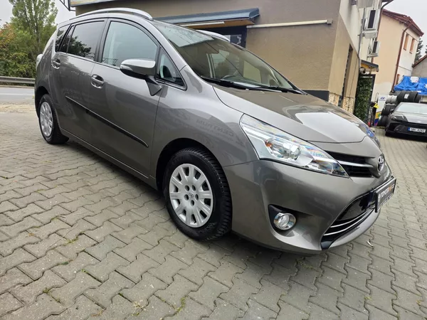 Toyota Verso 1.8-2+3SEDAD.NÍZKÉ KM-TOP STAV - foto 7