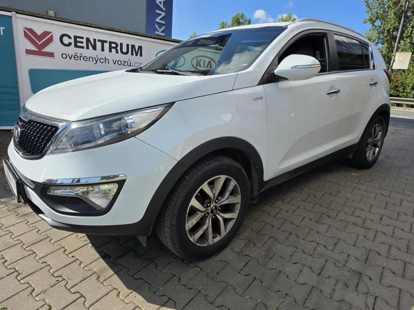 Kia Sportage 2.0-1.MAJ-NAVI-KAMERA-ISOFIX - foto 5