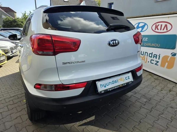 Kia Sportage 2.0-1.MAJ-NAVI-KAMERA-ISOFIX - foto 7