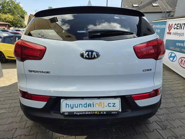 Kia Sportage 2.0-1.MAJ-NAVI-KAMERA-ISOFIX - foto 9