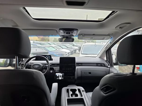 Hyundai Staria 2.2-AUTOMAT-KŮŽE-9MÍST - foto 14