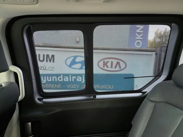 Hyundai Staria 2.2-AUTOMAT-KŮŽE-9MÍST - foto 24