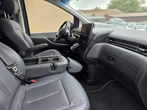 Hyundai Staria 2.2-AUTOMAT-KŮŽE-9MÍST - foto 32
