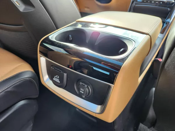 Kia Carnival 9 míst-REZERVACE - foto 12