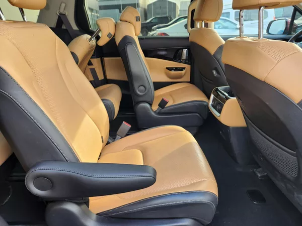 Kia Carnival 9 míst-REZERVACE - foto 13