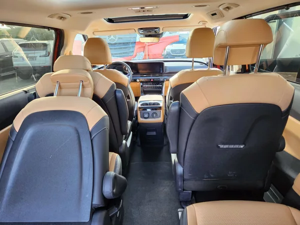 Kia Carnival 9 míst-REZERVACE - foto 17