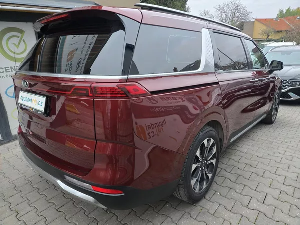 Kia Carnival 9 míst-REZERVACE - foto 24
