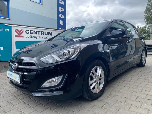 Hyundai I30 1.6-NÍZKÉ KM-FACELIFT - foto 5