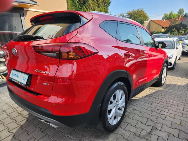 Hyundai Tucson 1.6-1.MAJITEL-TOP STAV-4x4 - foto 10