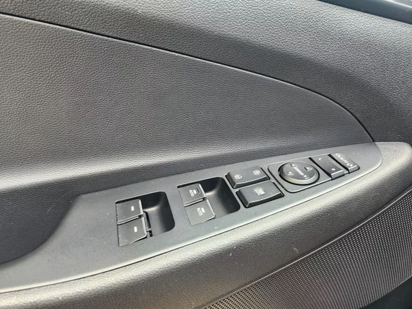 Hyundai Tucson 1.6-1.MAJITEL-TOP STAV-4x4 - foto 23