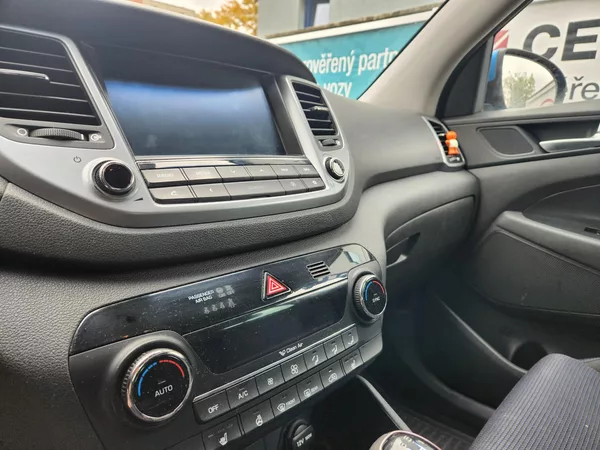 Hyundai Tucson 1.7-1.MAJ.-NAVI-KAMERA-TAŽNÉ - foto 15