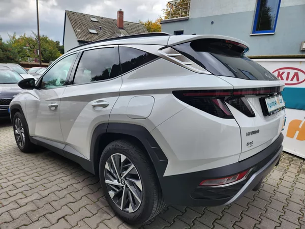 Hyundai Tucson 1.6-AUTOMAT-NAVI-KAMERA - foto 11