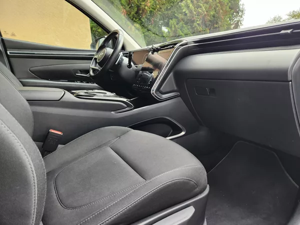 Hyundai Tucson 1.6-AUTOMAT-NAVI-KAMERA - foto 15