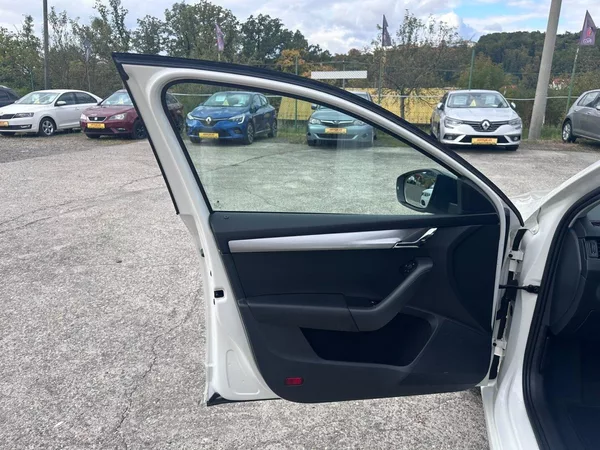 Škoda Octavia 1.2TSi ČR/TOP STAV/2xKOLA - foto 14