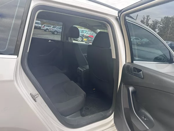 Volkswagen Passat 2.0TDi ČR/Rozvody/2*pneu/Tažné - foto 14