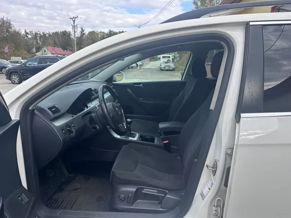 Volkswagen Passat 2.0TDi ČR/Rozvody/2*pneu/Tažné - foto 9