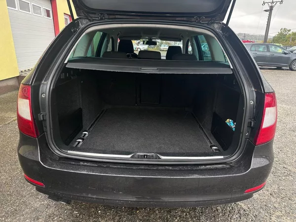 Škoda Superb 2.0TDi VýhřevSedadel/Serv.Knih - foto 13