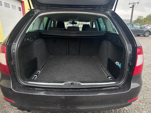 Škoda Superb 2.0TDi VýhřevSedadel/Serv.Knih - foto 14