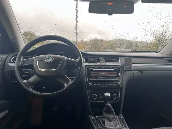 Škoda Superb 2.0TDi VýhřevSedadel/Serv.Knih - foto 22