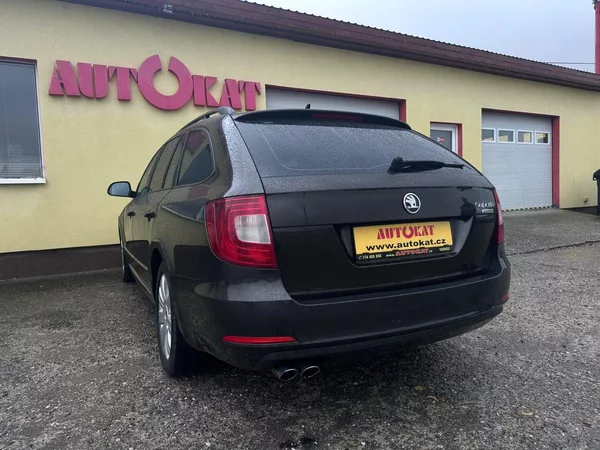 Škoda Superb 2.0TDi VýhřevSedadel/Serv.Knih - foto 5