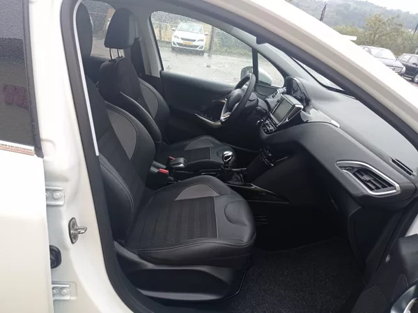 Peugeot 2008 1.5 75kW/Navi/1Maj/TOP - foto 20