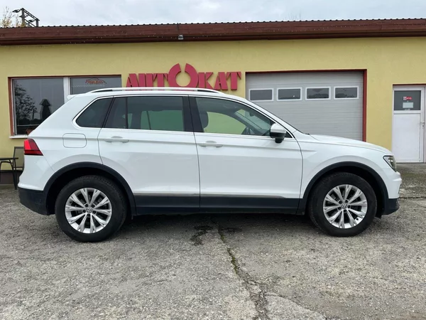 Volkswagen Tiguan 2.0 TDI 110kW/4x4/DSG/Navi - foto 2