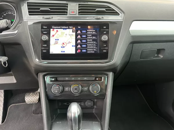 Volkswagen Tiguan 2.0 TDI 110kW/4x4/DSG/Navi - foto 24