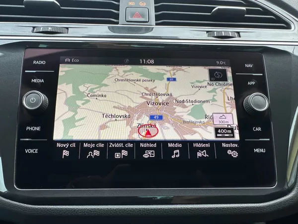 Volkswagen Tiguan 2.0 TDI 110kW/4x4/DSG/Navi - foto 28