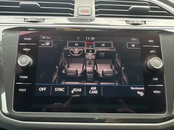 Volkswagen Tiguan 2.0 TDI 110kW/4x4/DSG/Navi - foto 40