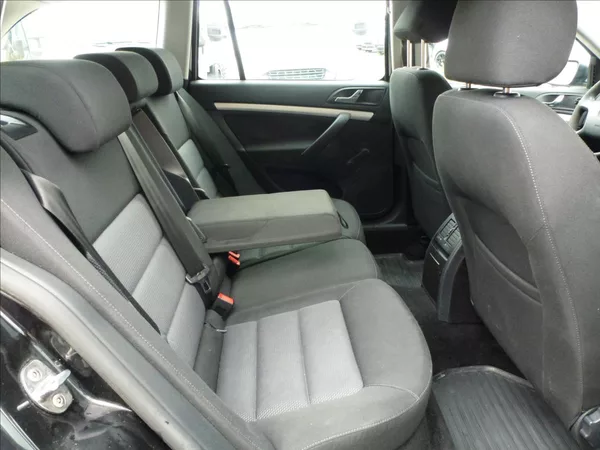 Škoda Octavia 1,9 TDI Black Edition Eleganc - foto 26