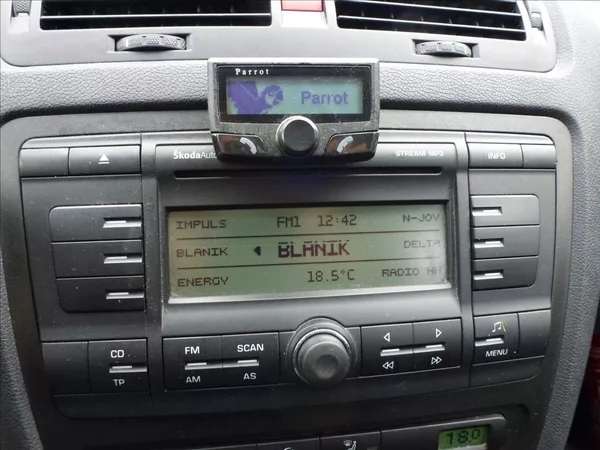 Škoda Octavia 1,9 TDI Black Edition Eleganc - foto 33