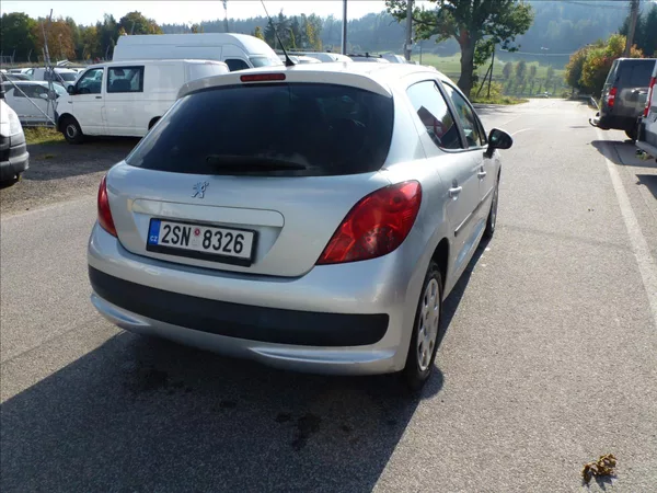 Peugeot 207 1,4 - foto 10